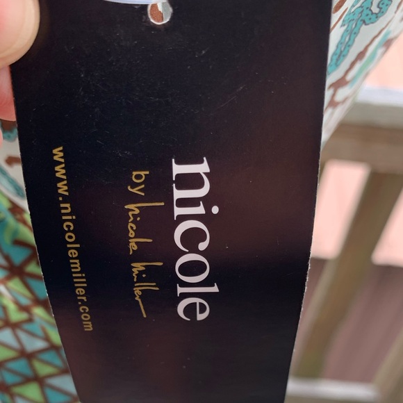 Sleeveless Dress - Picture 11 of 13